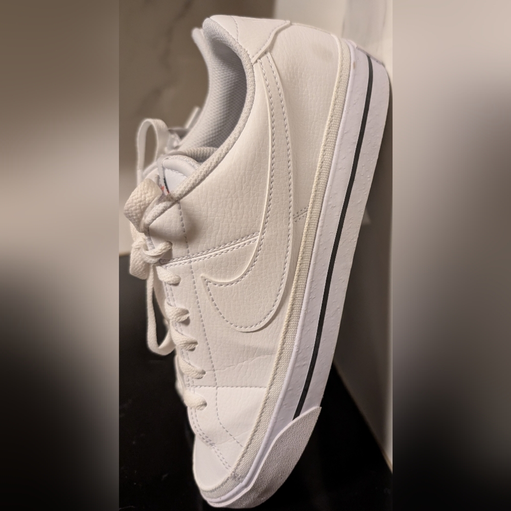 Nike Women's Court Legacy White Sneakers Size 9.5 Like New - Picture 5 of 10